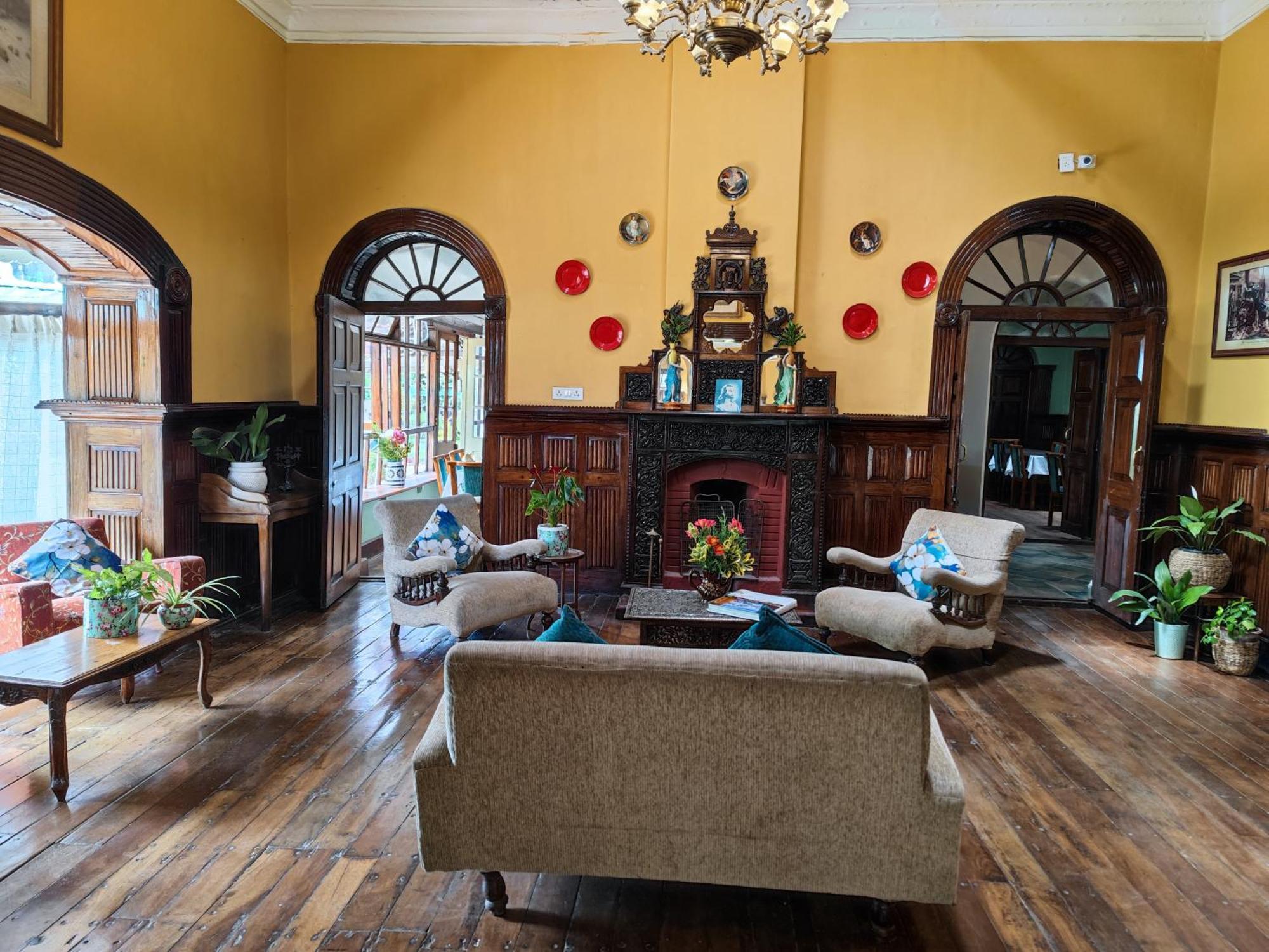 King'S Cliff Hotel Ooty Buitenkant foto